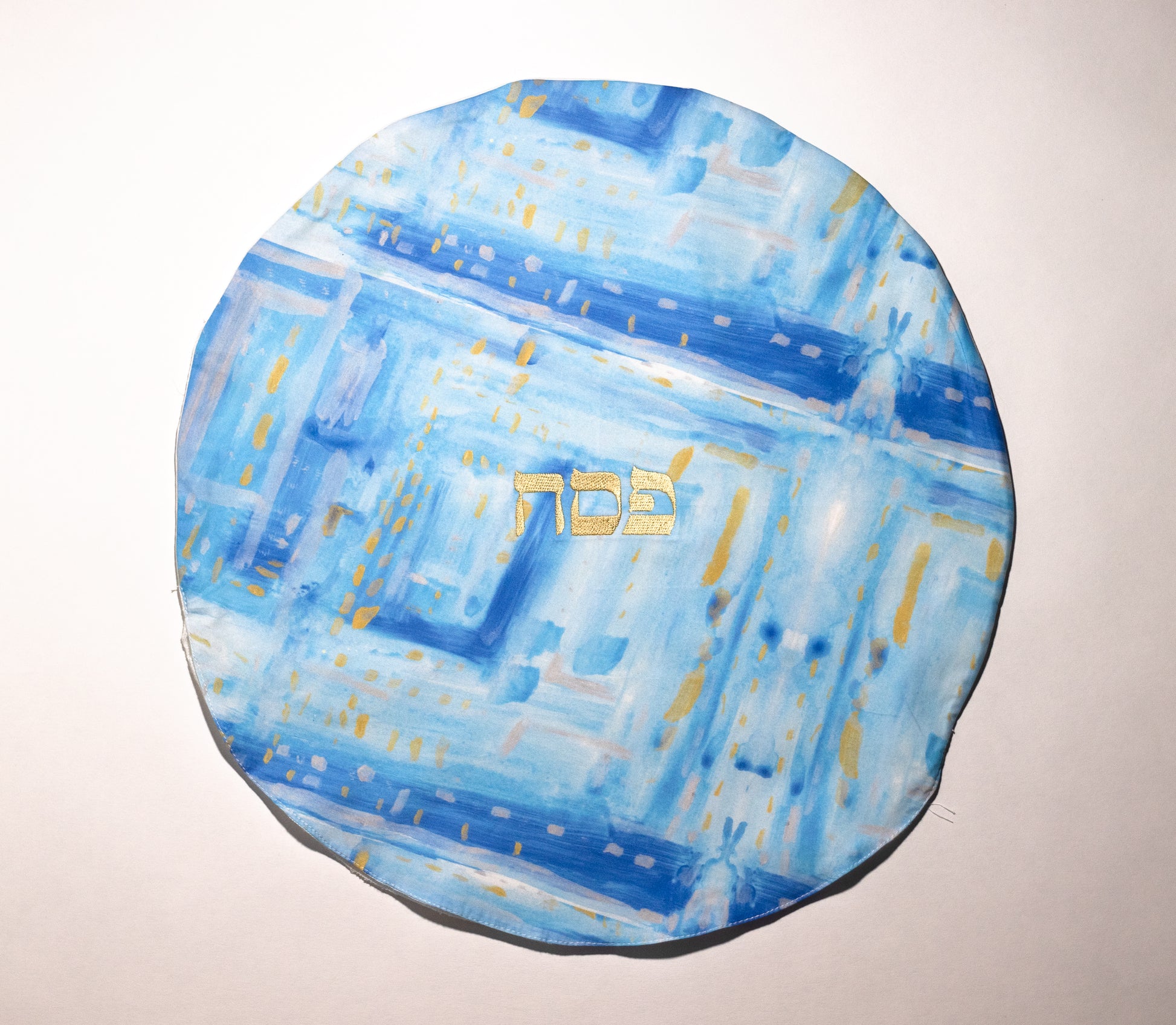 matzah cover with pesach in hebrew