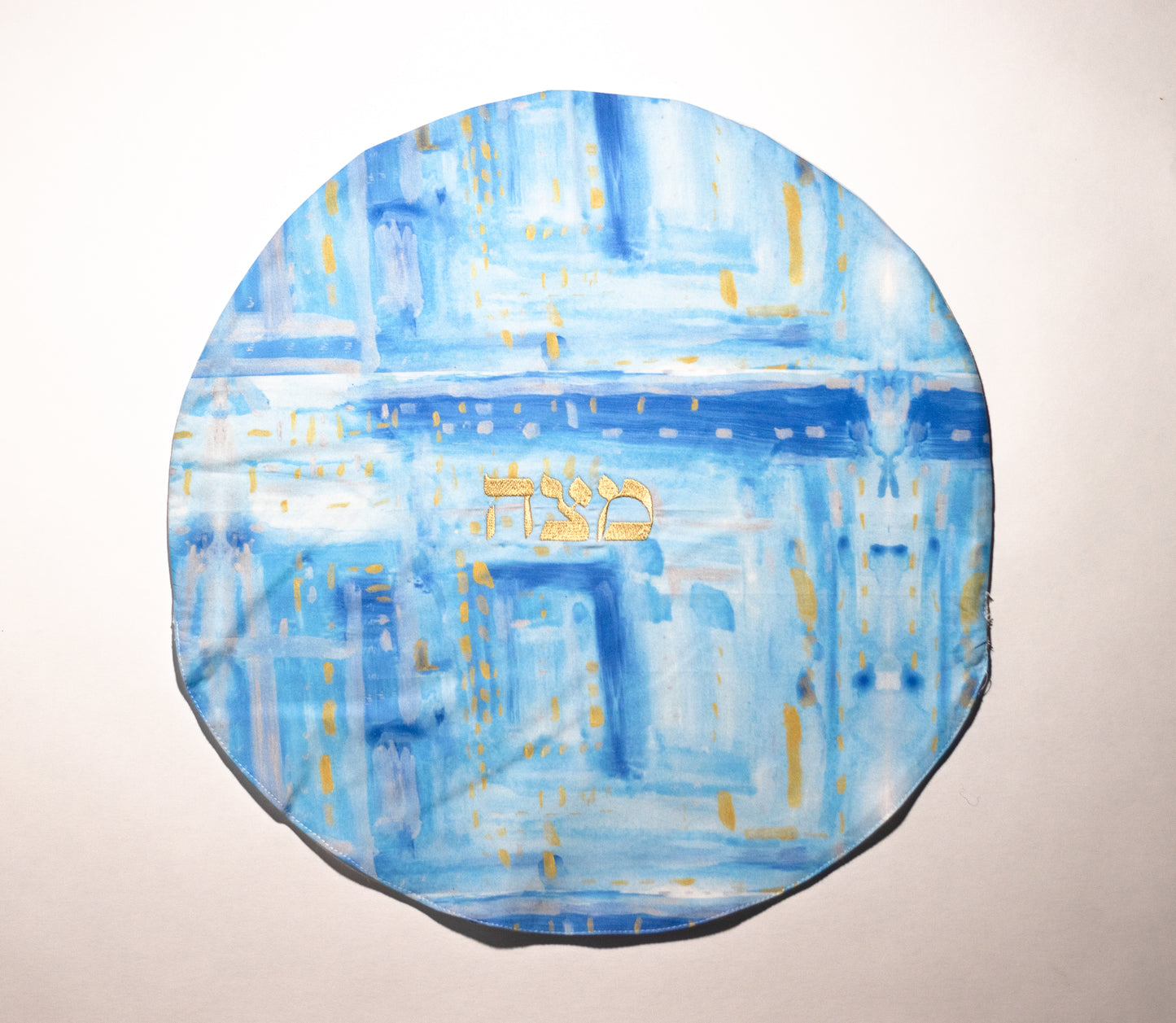 matzah cover with matzah in hebrew