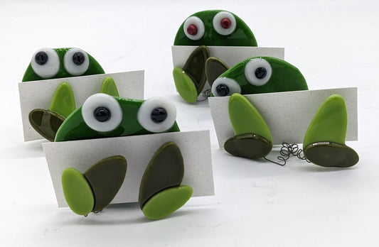4place card holders in a shape of a frog