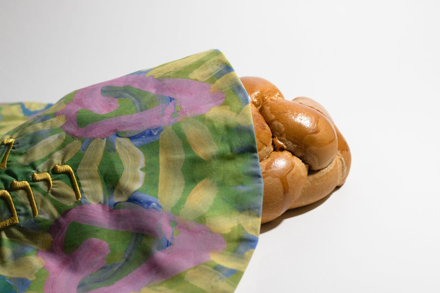 challah cover with challah