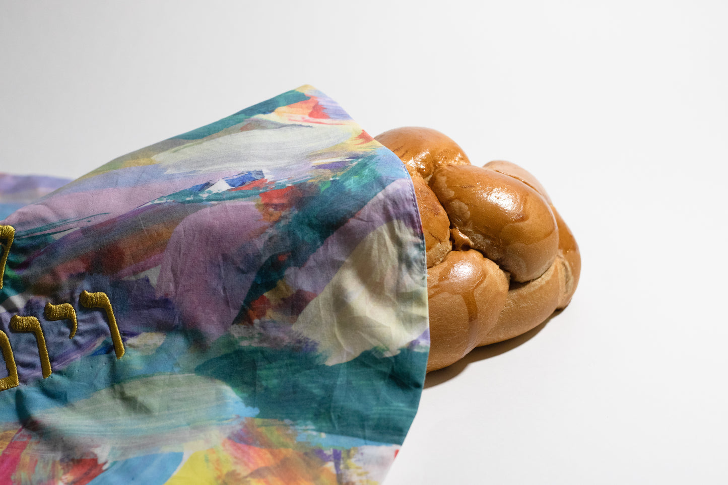 challah cover with challah