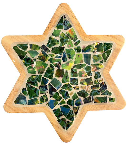 mosaic tray that is star of david shaped
