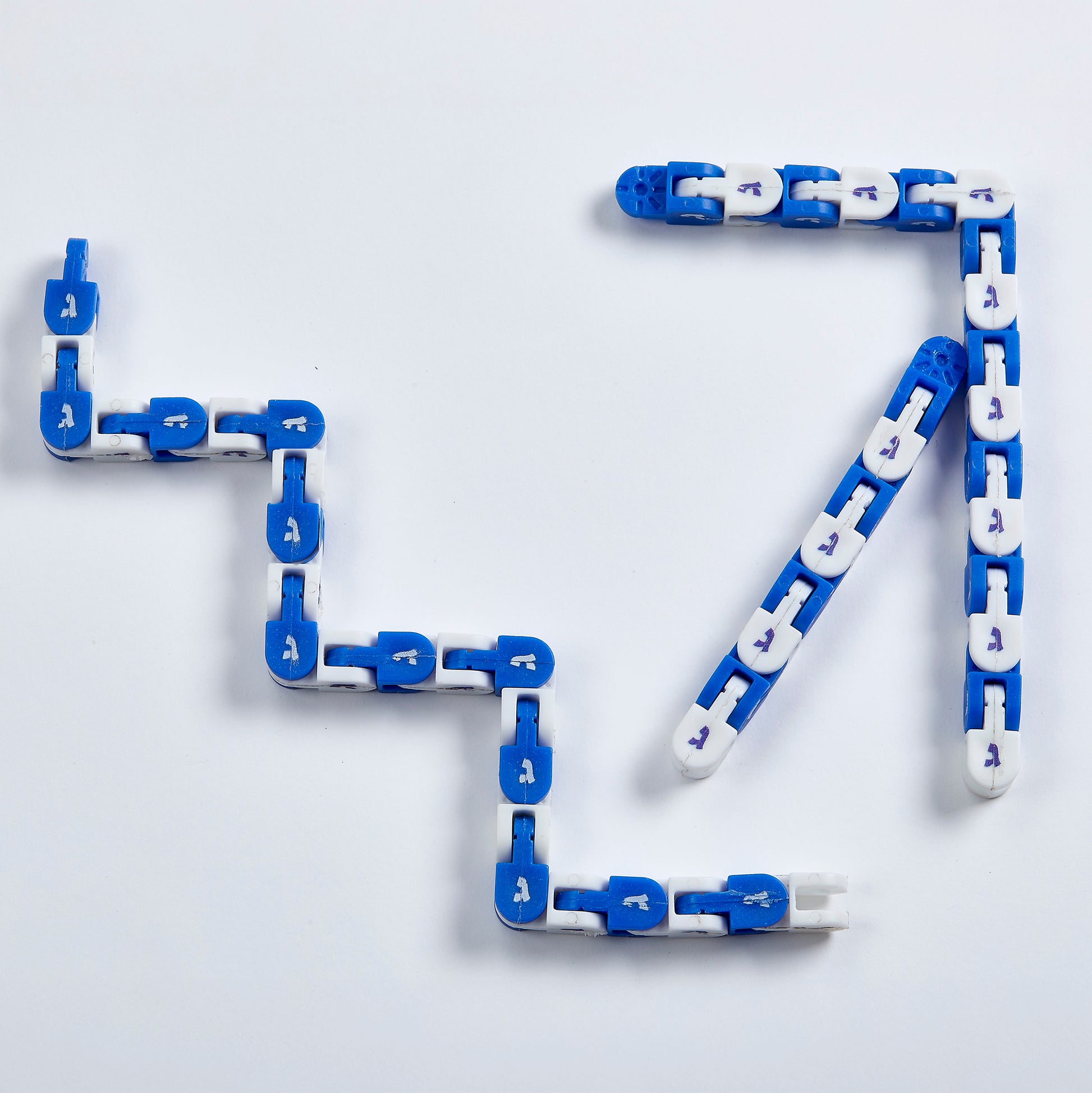 fidget toy loop made of blue and white dreidels