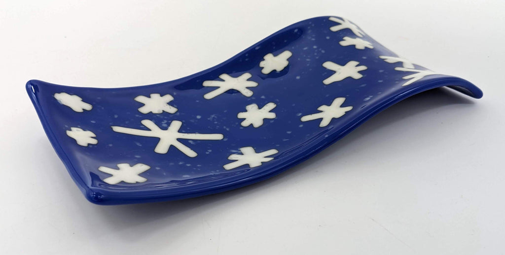 blue s curved spoon rest with snowflakes