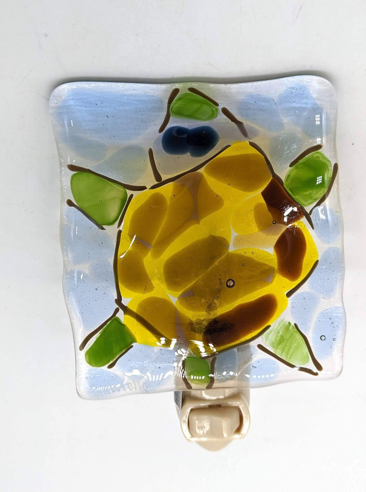 glass nightlight of turtle in the ocean