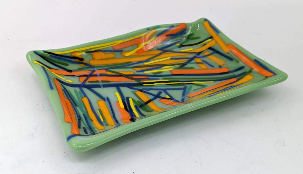glass soap dish with overlapping lines