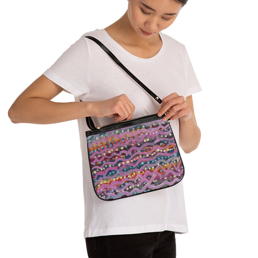 sholder bag with wave and dot pattern