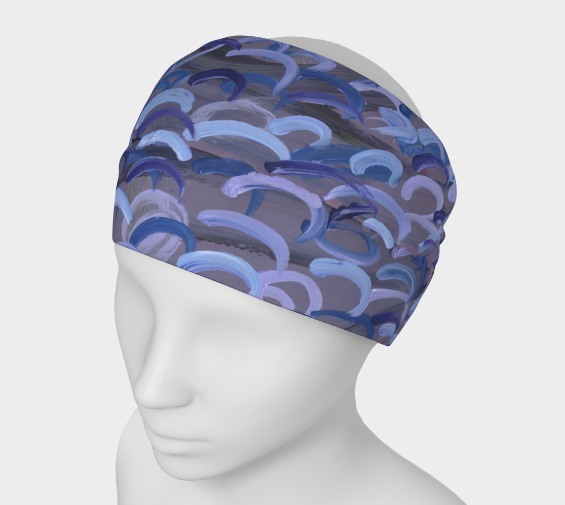 Mannequin wearing headband with abstract design 